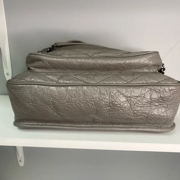 Yves Saint Laurent Niki Gray Quilted Leather Shoulder Bag - Picture 9 of 12